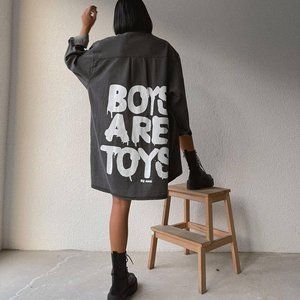 SUPER TRENDY OVERSIZED BLACK DENIM JACKET/DRESS